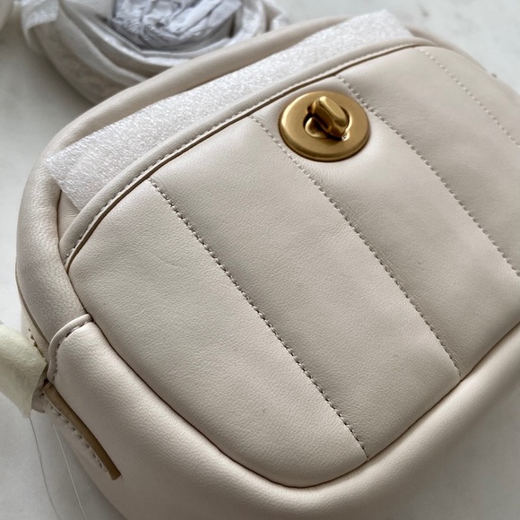 Coach Quilted Leather Camera Bag, Chalk/White, NWT - Picture 5 of 16